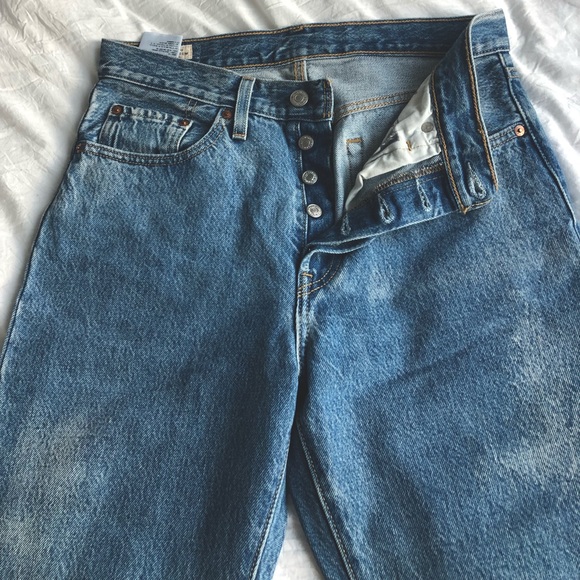 Levi’s 501 straight - W27xL26 - limited ed wash - Picture 2 of 10